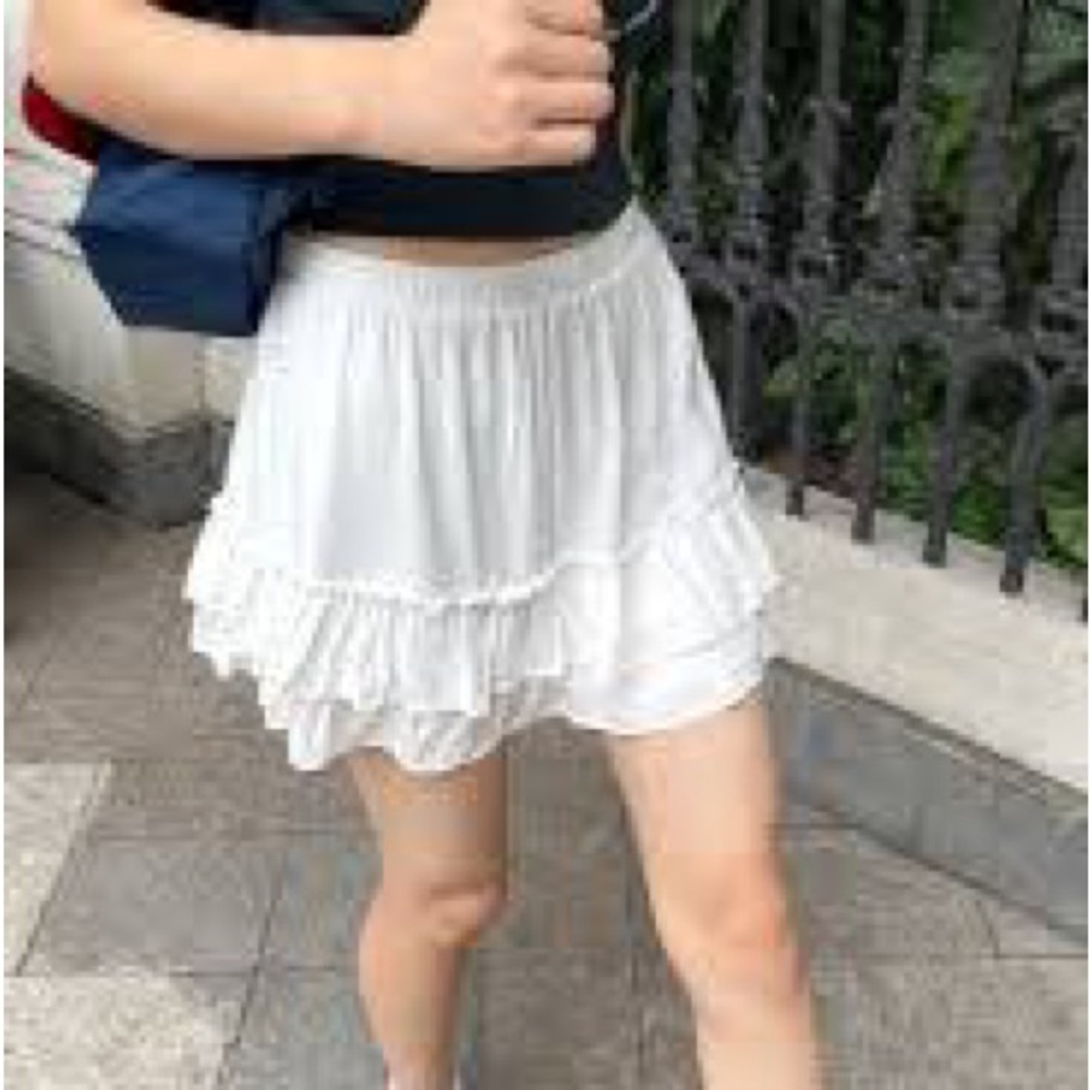 PRICE DROP Zaful White Tiered Ruffle Mini Skirt with Elastic Waist